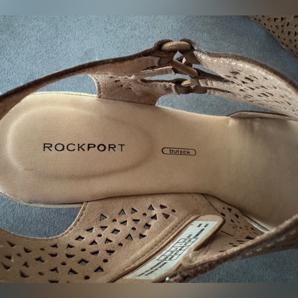 Rockport Brown Wedges Size 9.5 NWOT - Picture 7 of 8